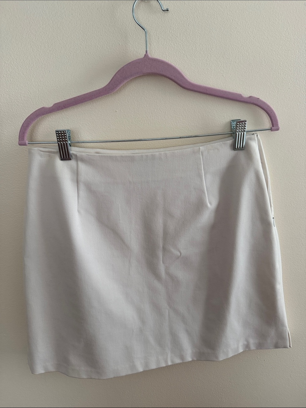The Limited Classic Cream Mini Skirt